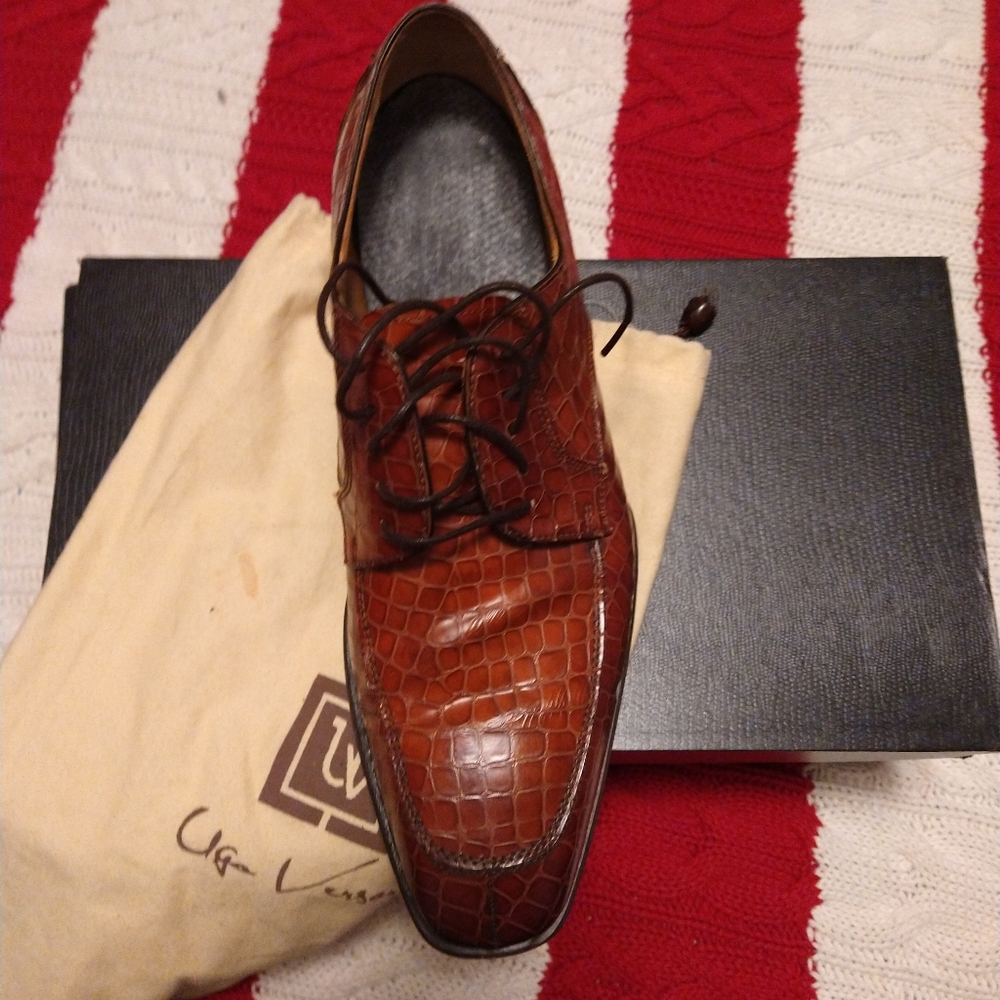 Ugo Vasare alligator print shoes size 8 tan color